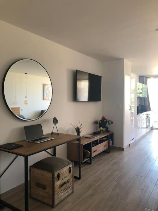 Charmant Studio Avec Vue Mer, Terrasse Anse-Marcel Exterior foto